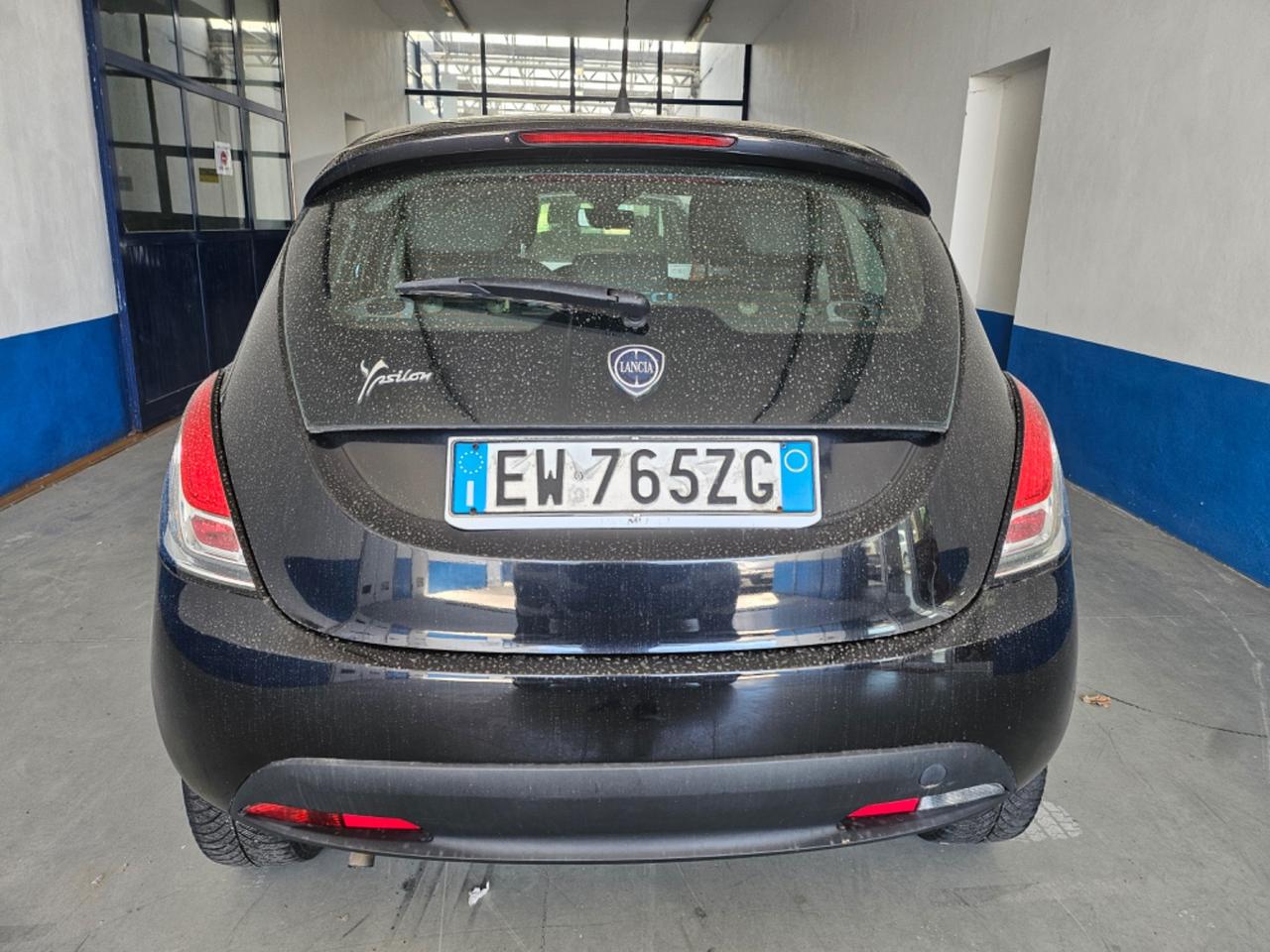 Lancia Ypsilon 1.2 69 CV 5 porte GPL Ecochic Silver
