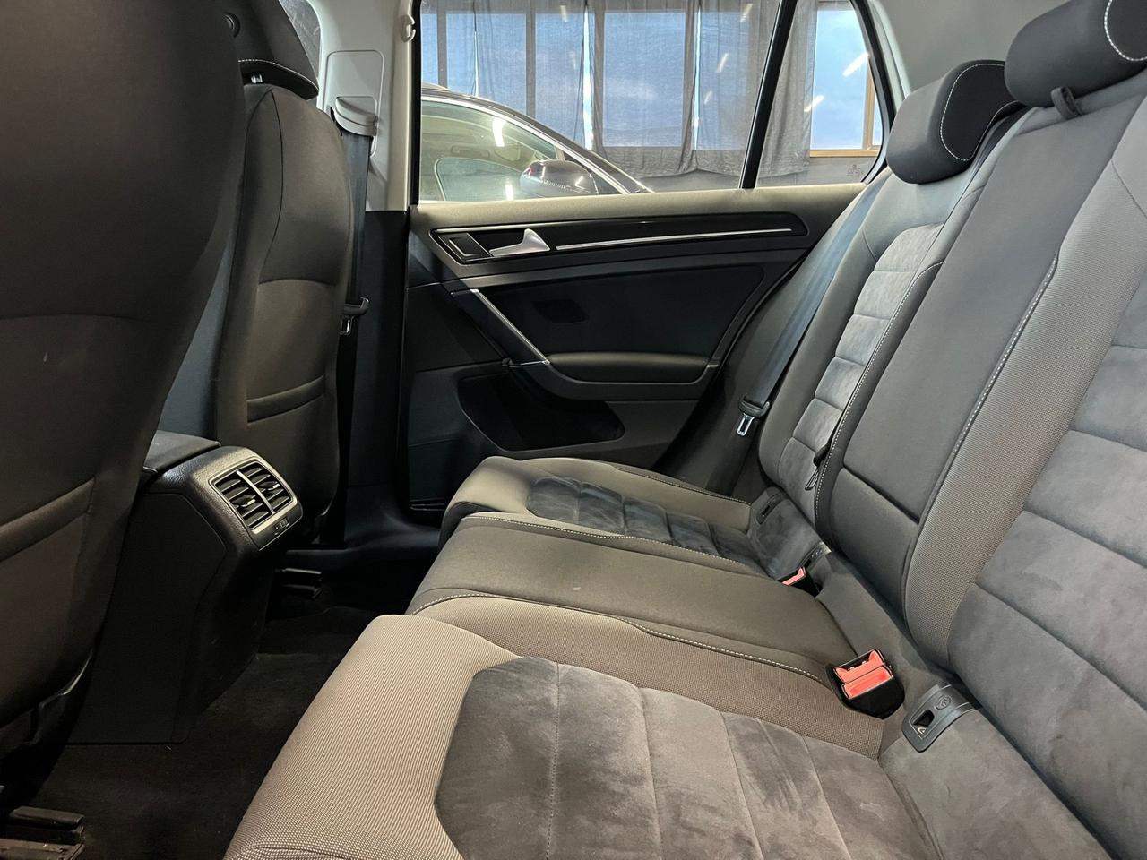 Volkswagen Golf 1.6 TDI 5p. Highline BlueMotion Technology OK NEOPATENTATI