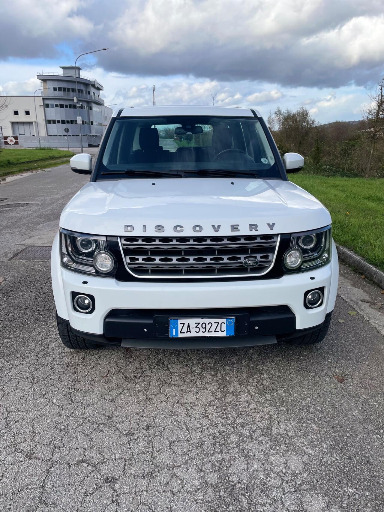 Land Rover Discovery 4 3.0 TDV6 211CV SE