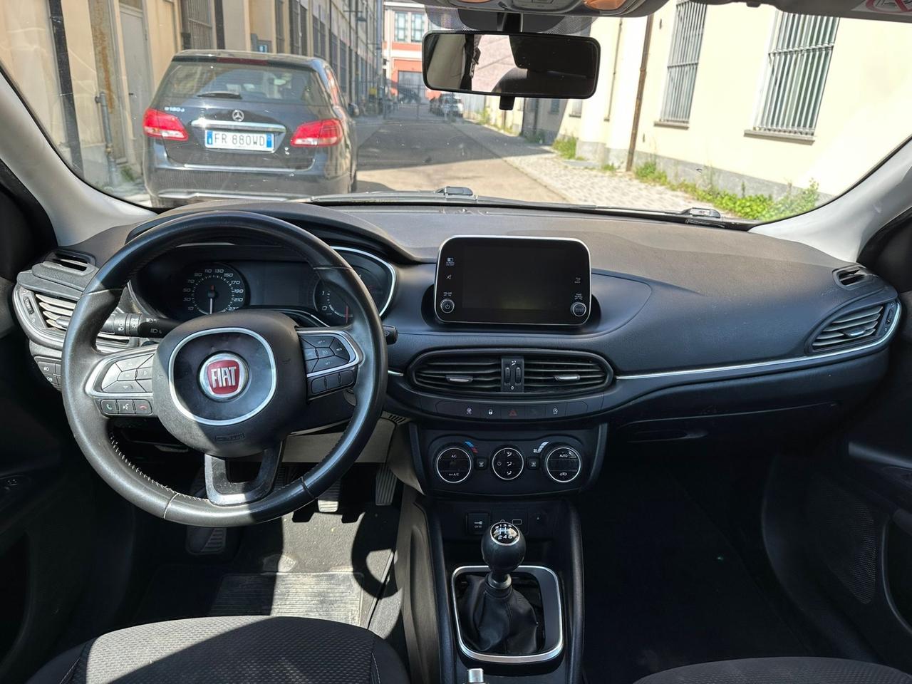 Fiat Tipo 1.6 Mjt S&S SW Lounge