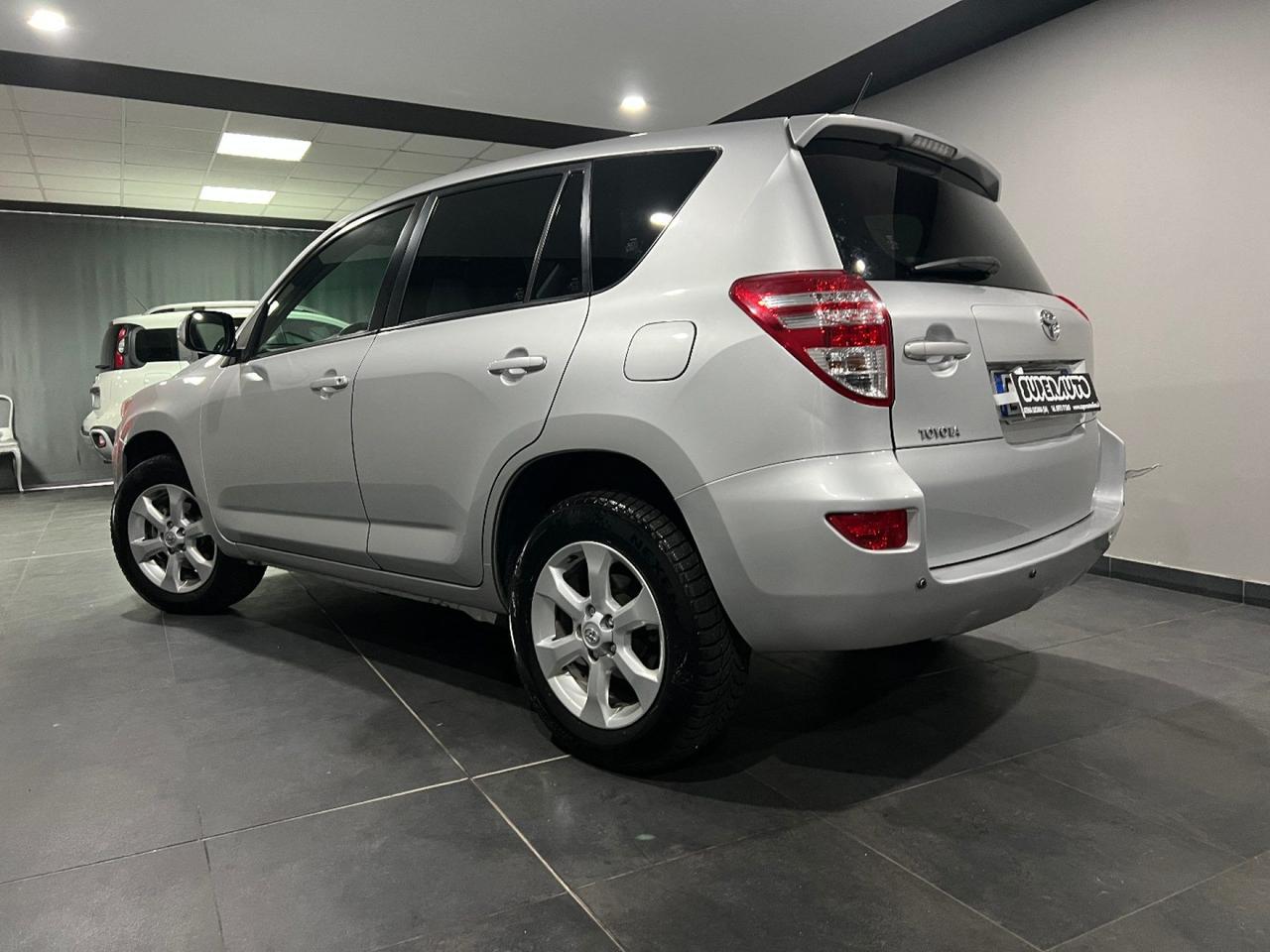Toyota RAV 4 2.2 D-4D 150 cv EXCLUSIVE