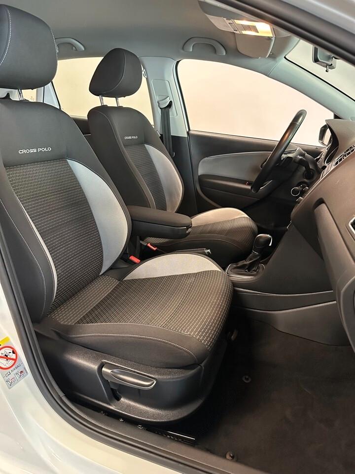 vw Polo CROSS 1.2 TSI DSG AUTOMATICA - NEOPATENTATI