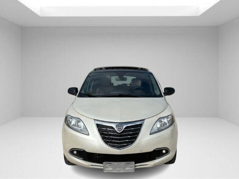 Lancia Ypsilon CAMBIO AUTOMATICO STRAFULL
