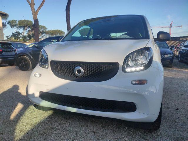 SMART ForTwo 70 1.0 AndoidAuto,CRUISE,TETTO PANOR.,CLIMA ..