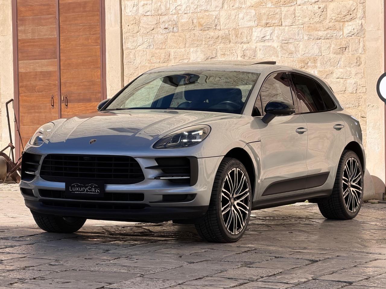 Porsche Macan 2.0 TURBO 245 CV PDK TETTO PASM