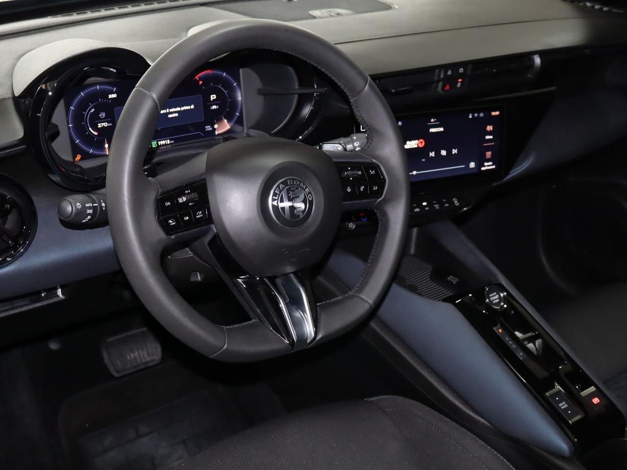 Alfa Romeo Junior 1.2 136 CV Hybrid eDCT6 #9800