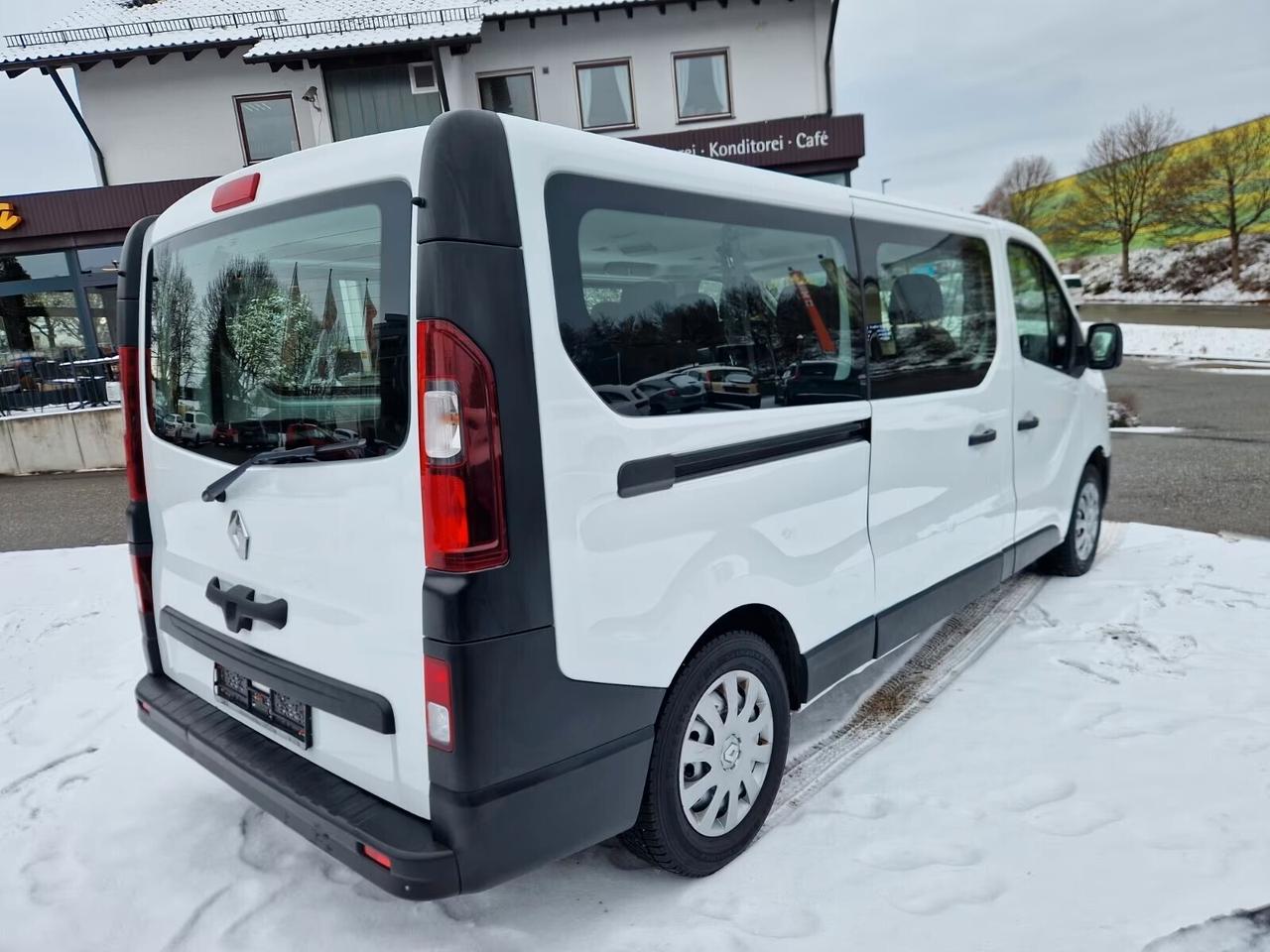 Renault Trafic T29 Combi L2H1 9 posti/navigatore/aria