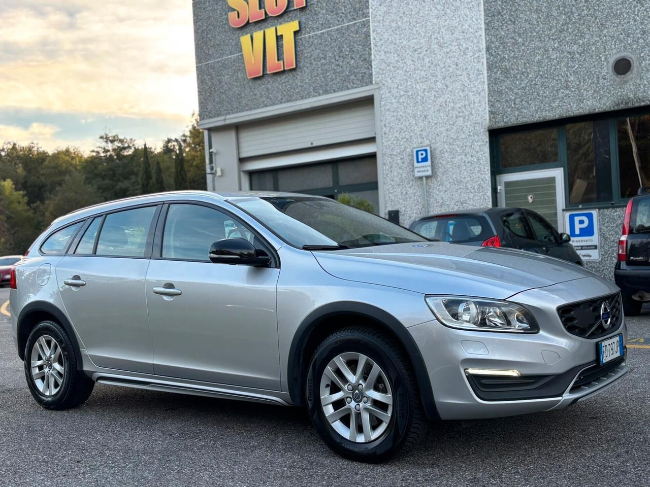 Volvo V60 Cross Country D3 Summum