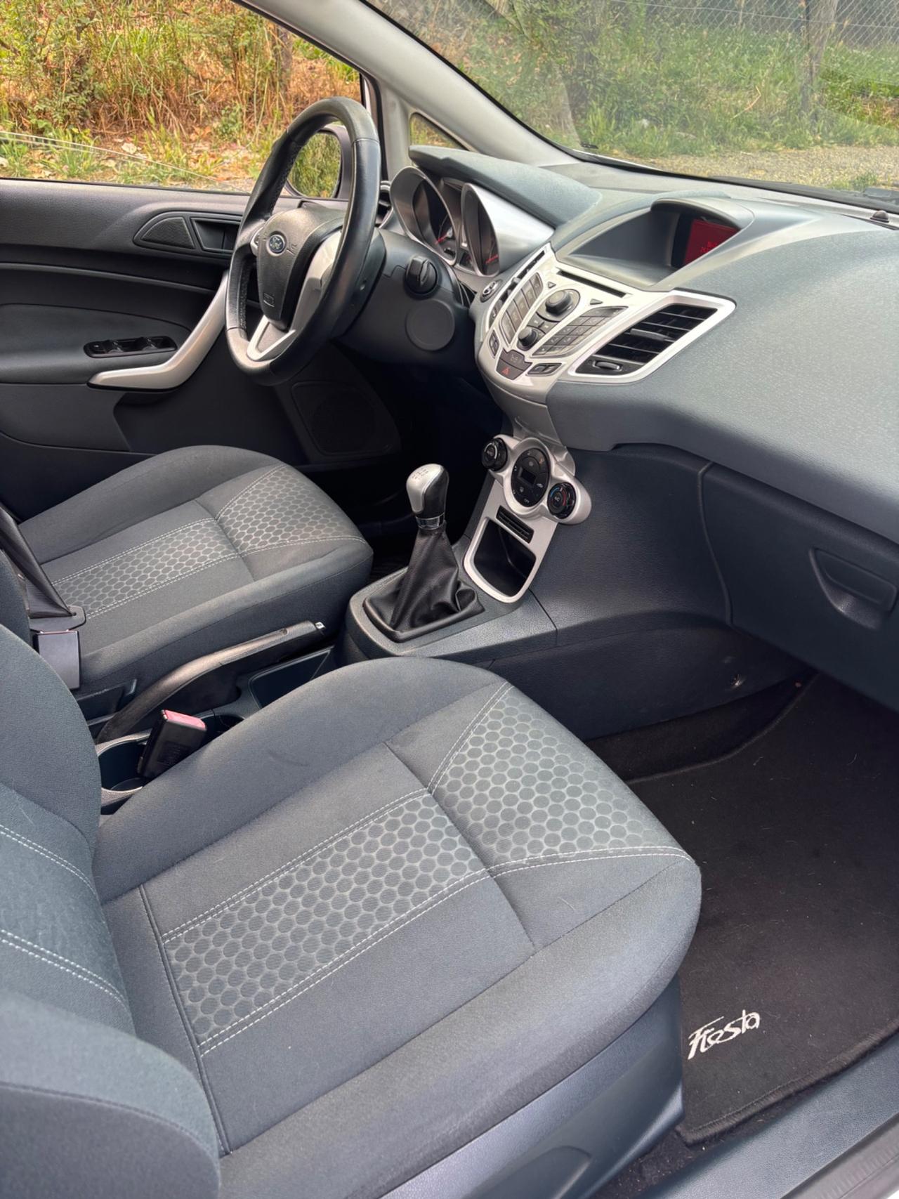 Ford Fiesta 1.2 82 CV 5 porte Titanium