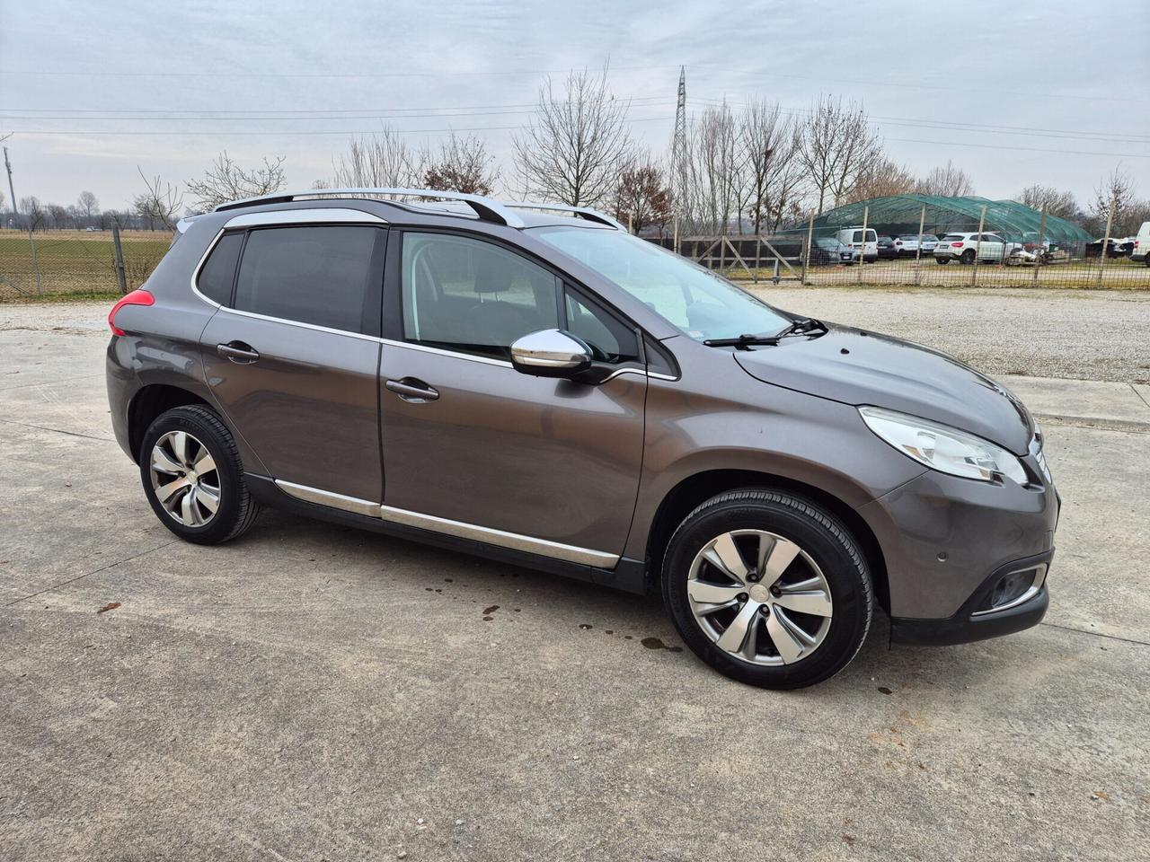 Peugeot 2008 PureTech 82 Allure