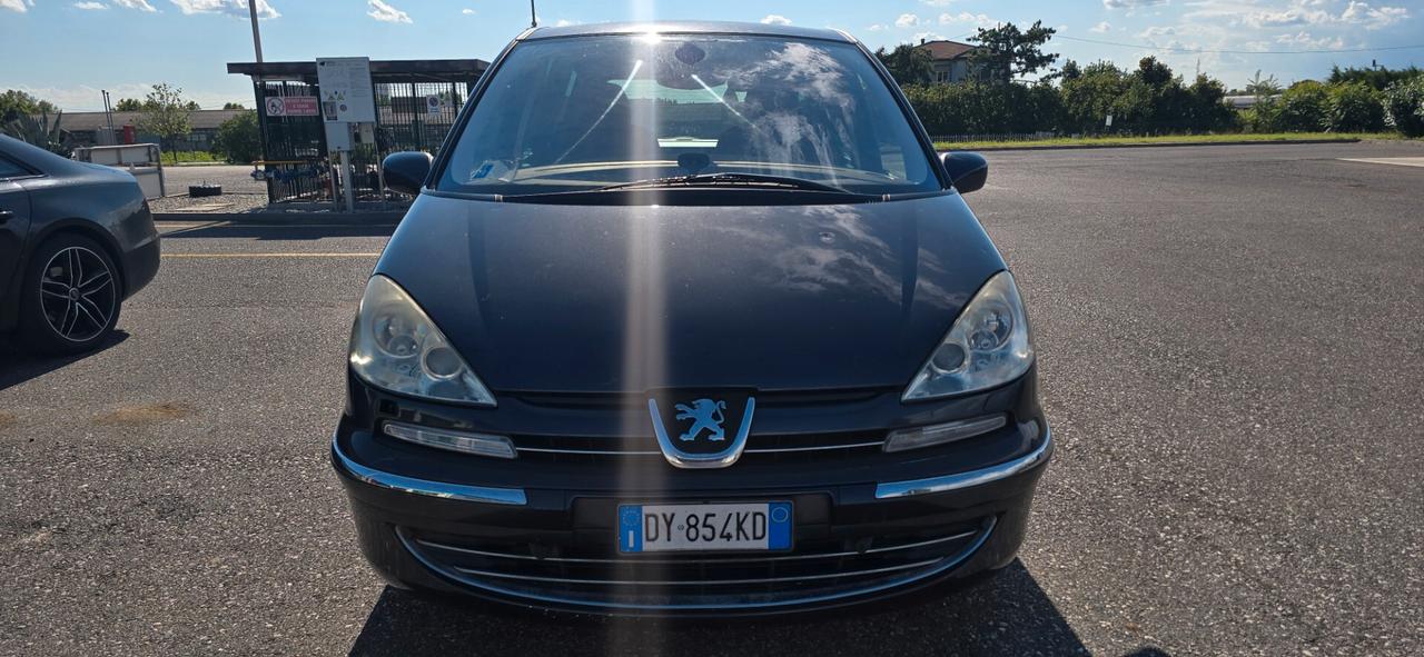 Peugeot 807 2.0 HDi S