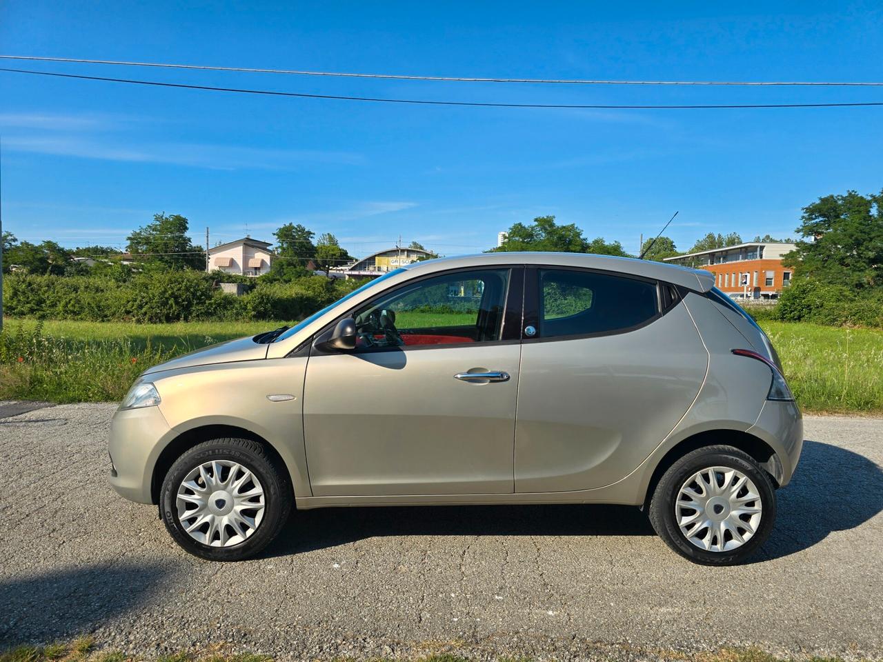 Ypsilon 0.9 TwinAir Metano-GARANZIA- NEOPATENTATI