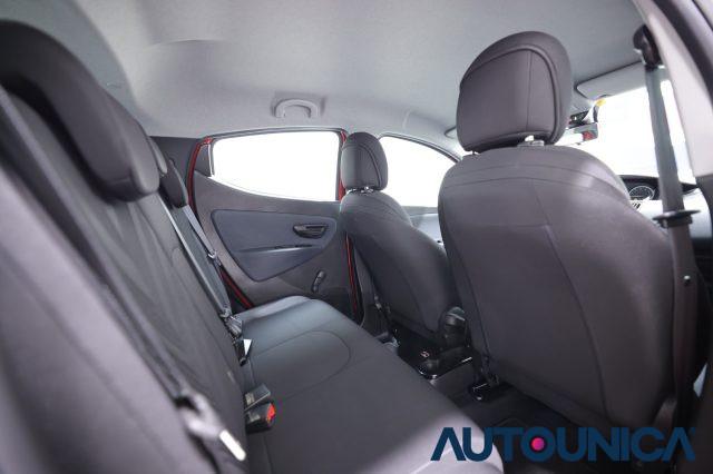 LANCIA Ypsilon 1.0 FIREFLY 5 PORTE S&S HYBRID GOLD FARI LED