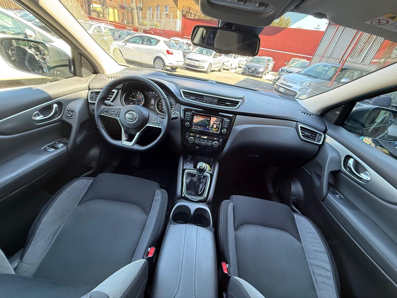 Qashqai 1..5 dCi 115 CV Tekna+-unipro-rate-garanzia