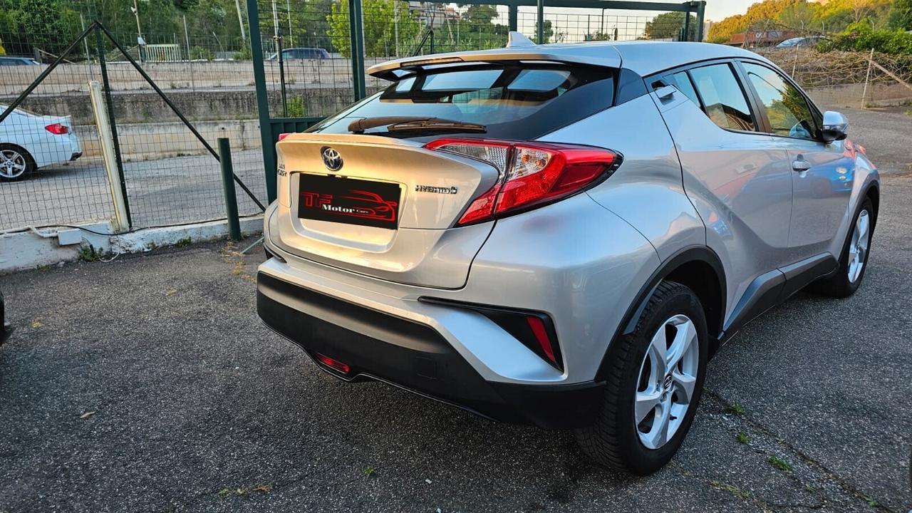 Toyota C-HR 1.8 Hybrid E-CVT Active