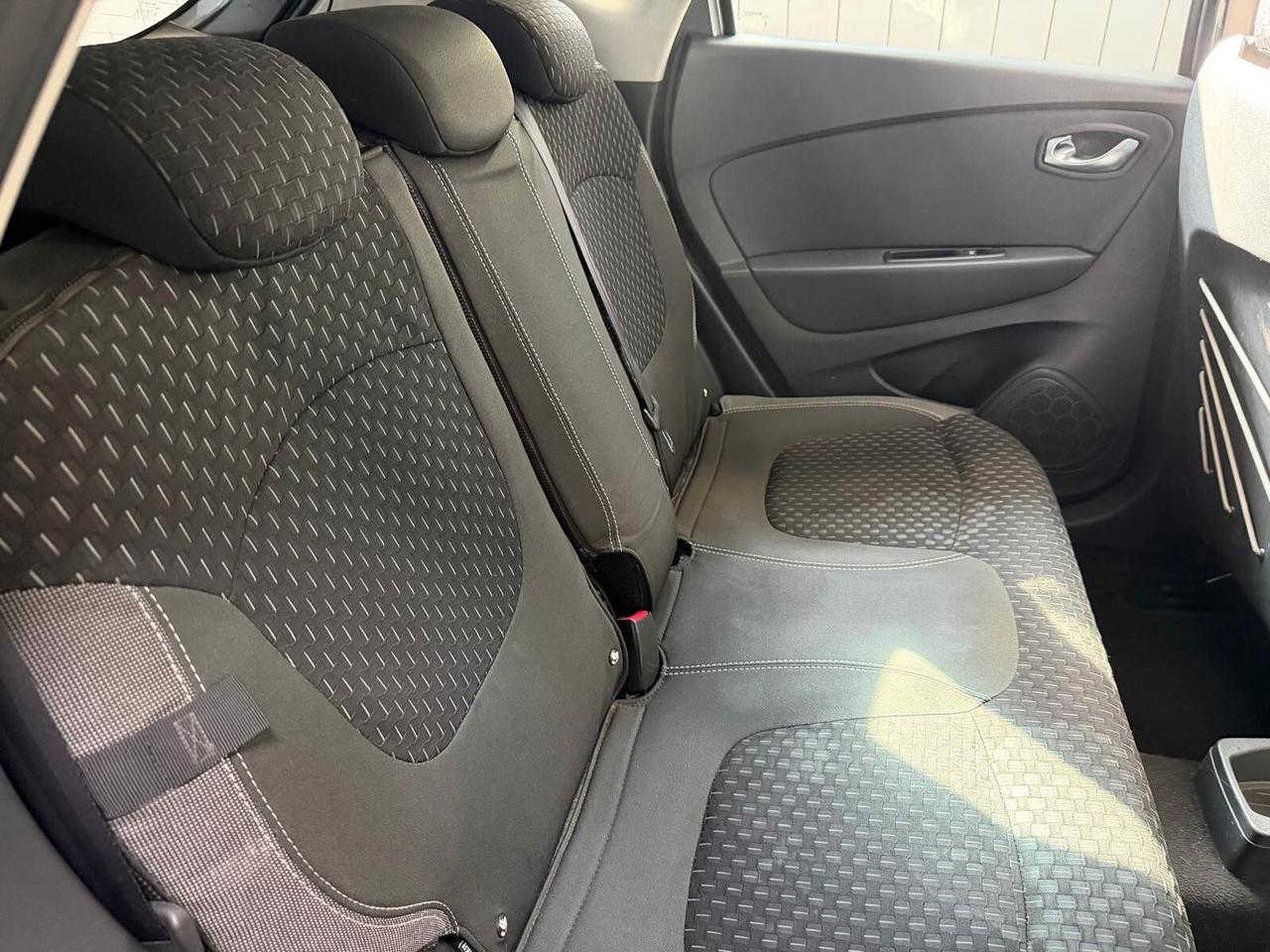 Renault Captur dCi 8V 90 CV EDC Initiale Paris