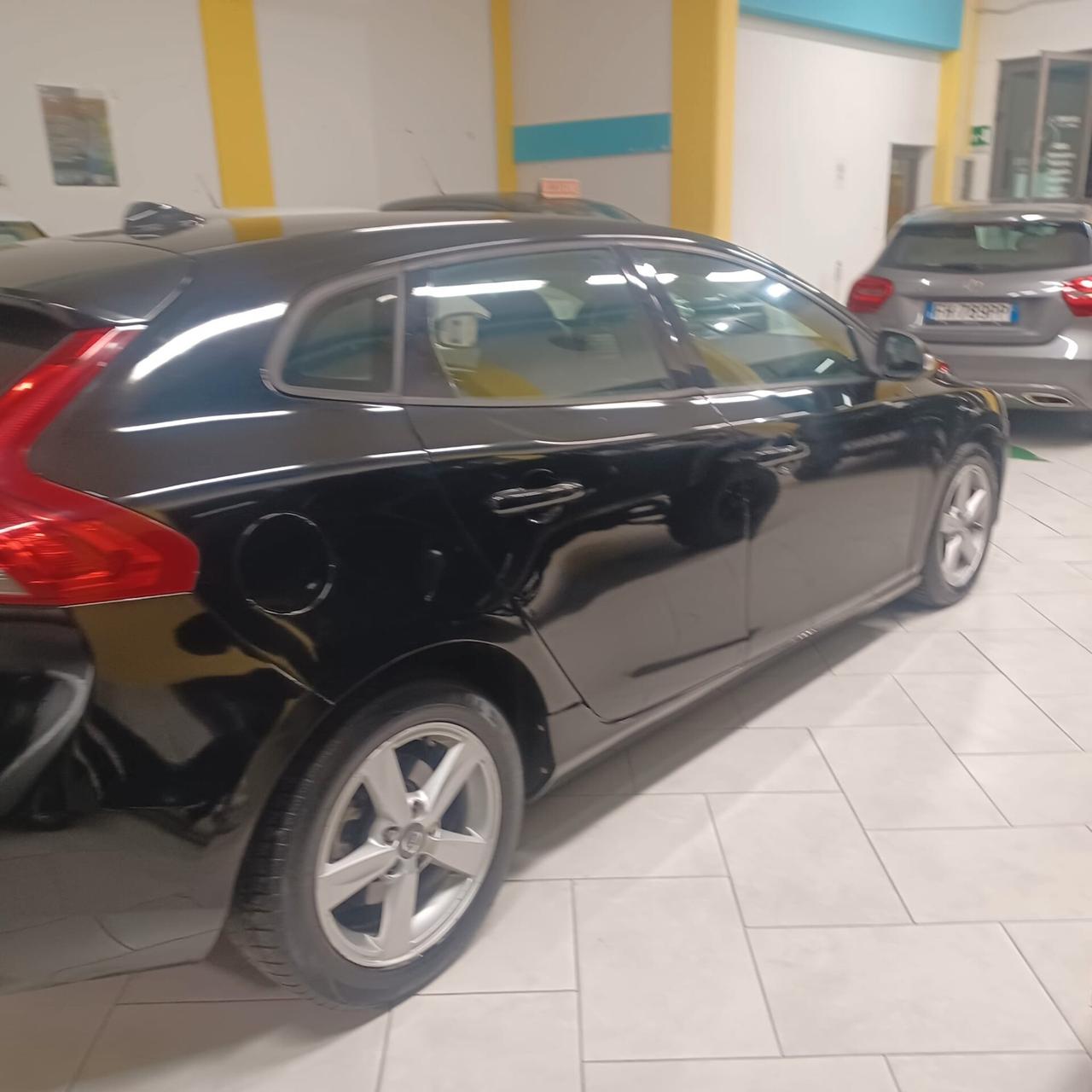 MOTORE E CAMBIO SOSTITUITI VOLVO V40 1.6 TDI NEOPAT