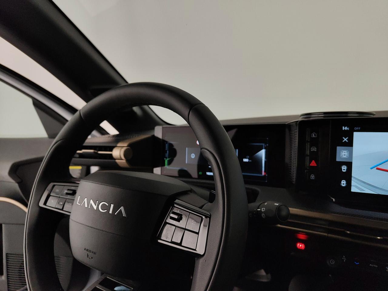 Lancia Ypsilon Hybrid e-DCT LX