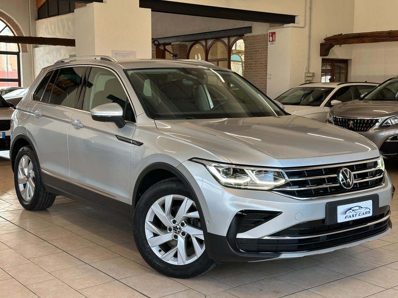 VOLKSWAGEN TIGUAN 2.0TDI ELEGANCE 150CV DSG *MATRIX*CARPLAY*360CAMERA*LUCIAMBIENTE