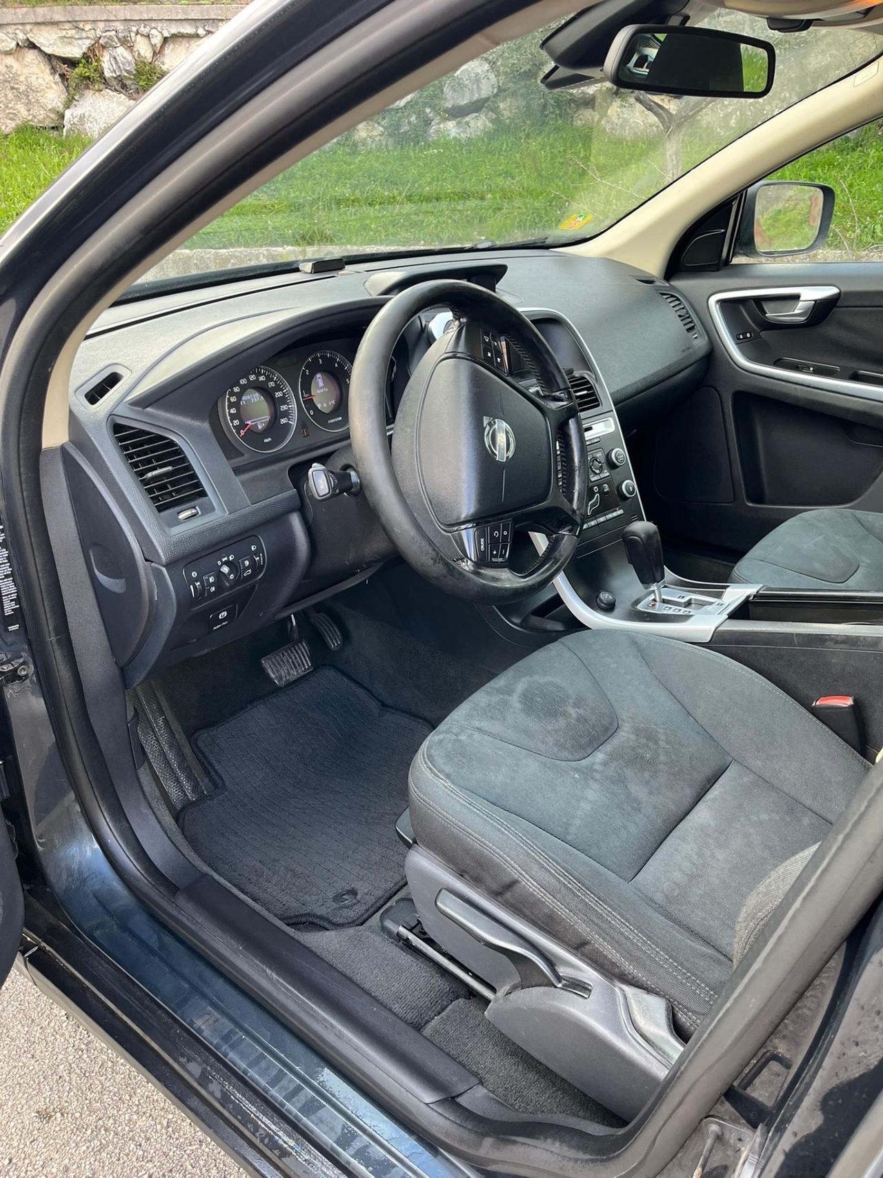 Volvo XC 60 XC60 2.4 D 163 CV AWD Geartronic Summum