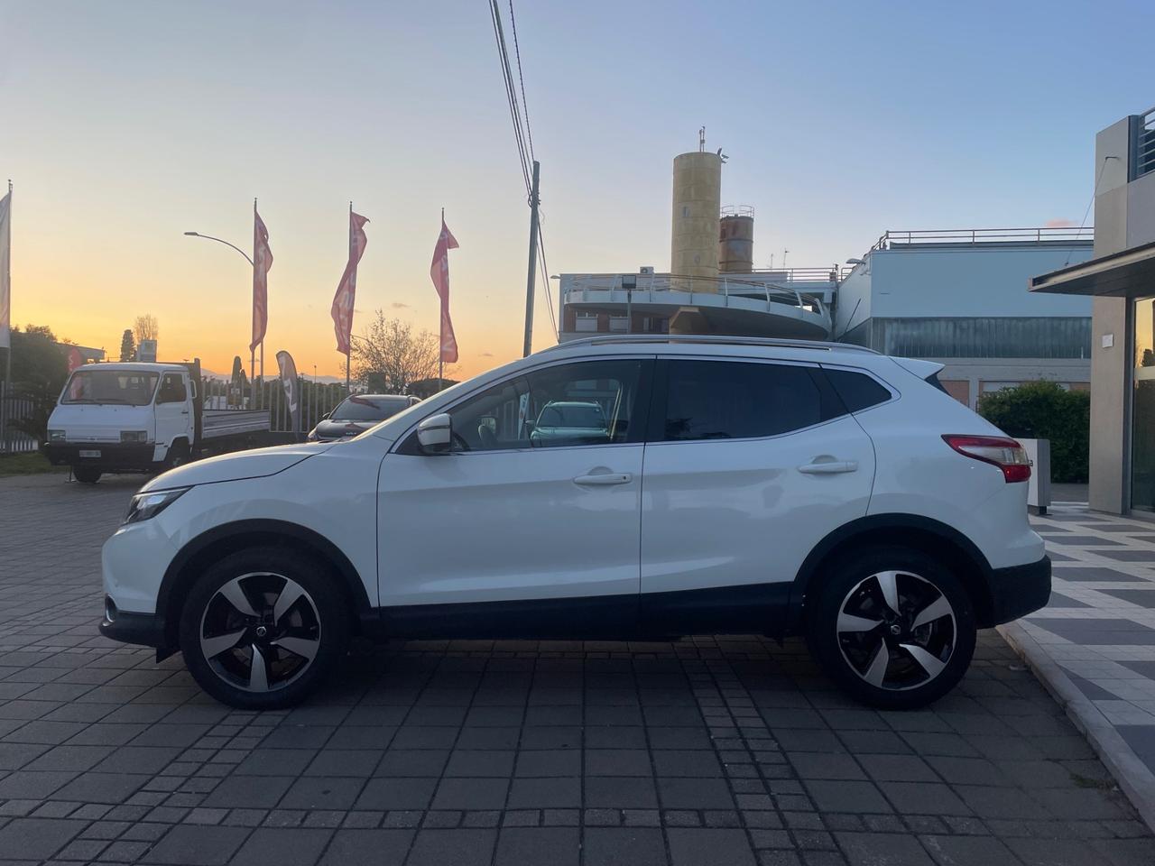 Nissan Qashqai 1.5 dCi 360