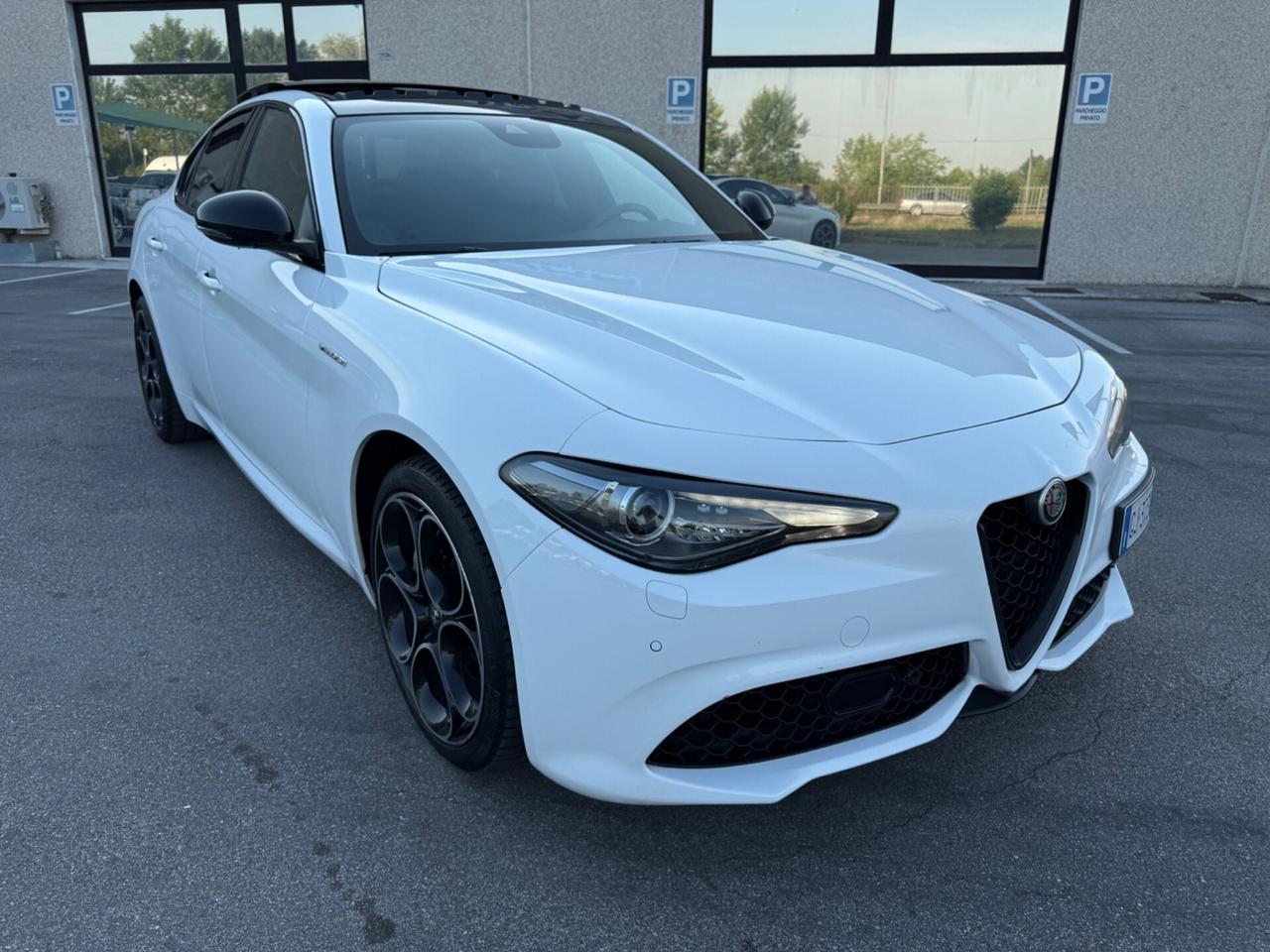 Alfa Romeo Giulia 2.0 Turbo 280 CV AT8 AWD Q4 Veloce