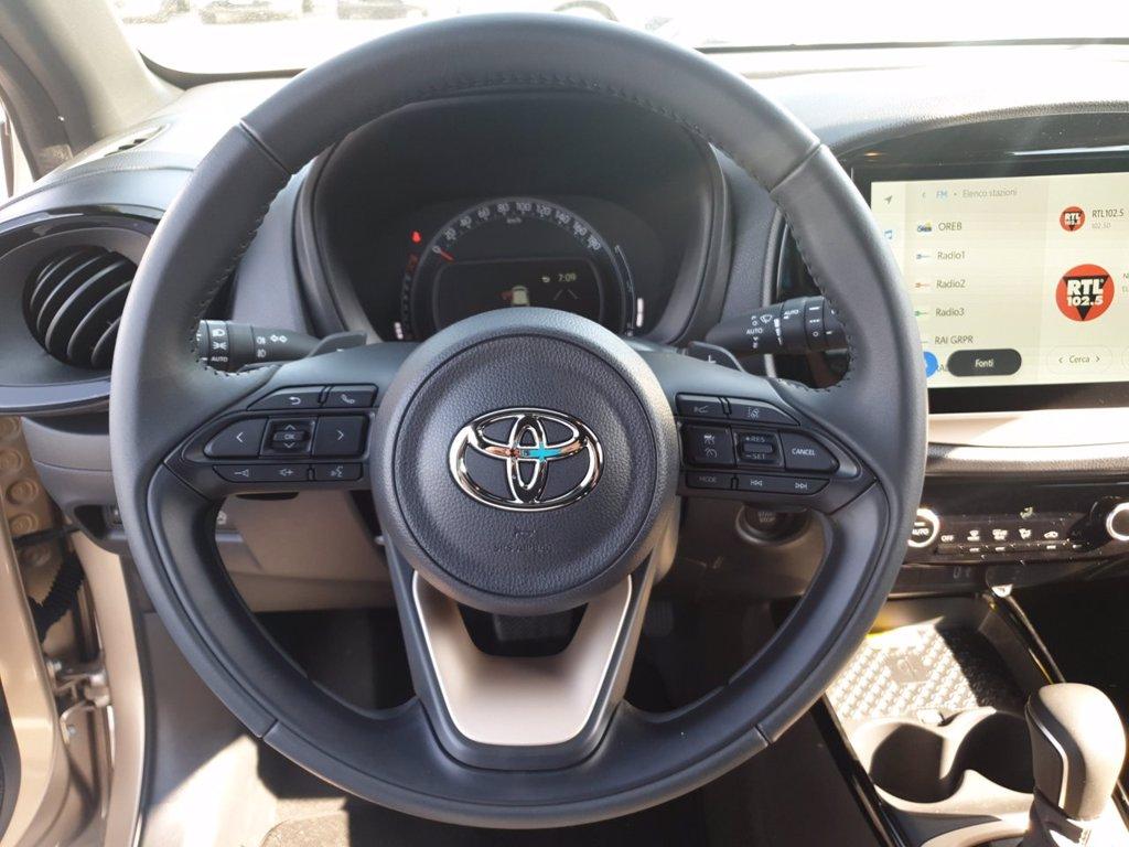 TOYOTA Aygo x 1.0 lounge 72cv s-cvt del 2024