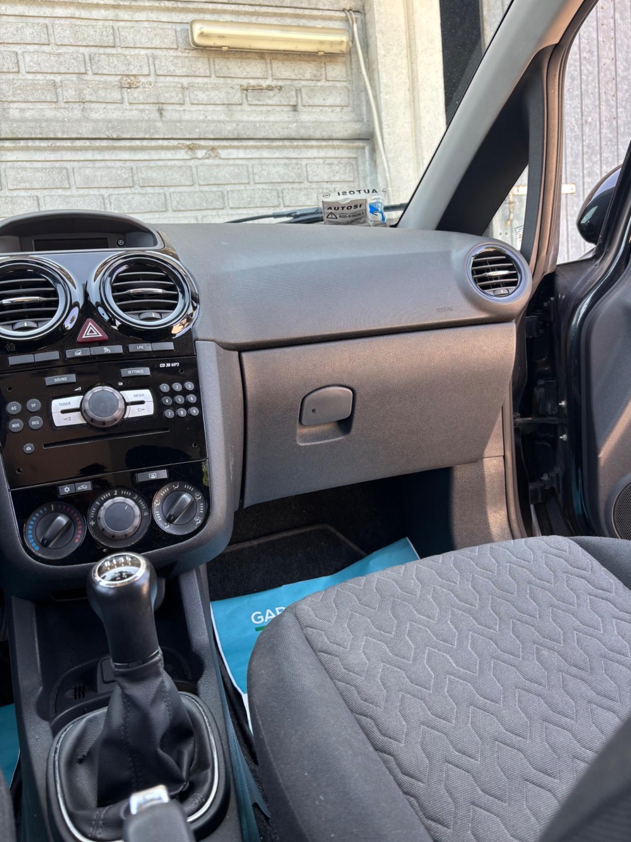 Opel Corsa 1.2 85CV 5 porte GPL-TECH Ecotec