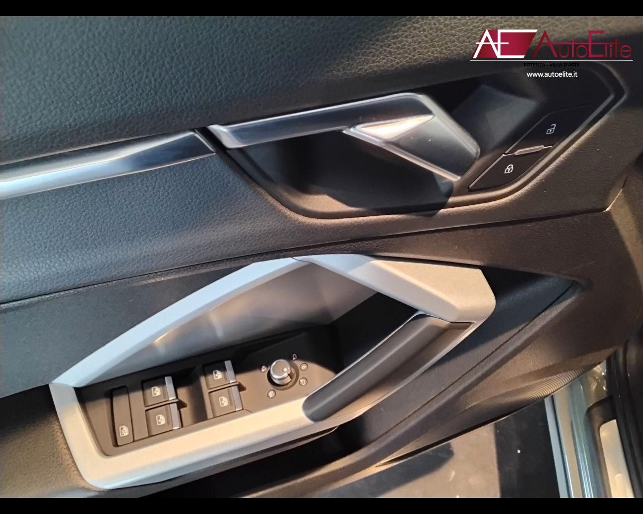 AUDI Q3 35 TDI quattro Business Advanced