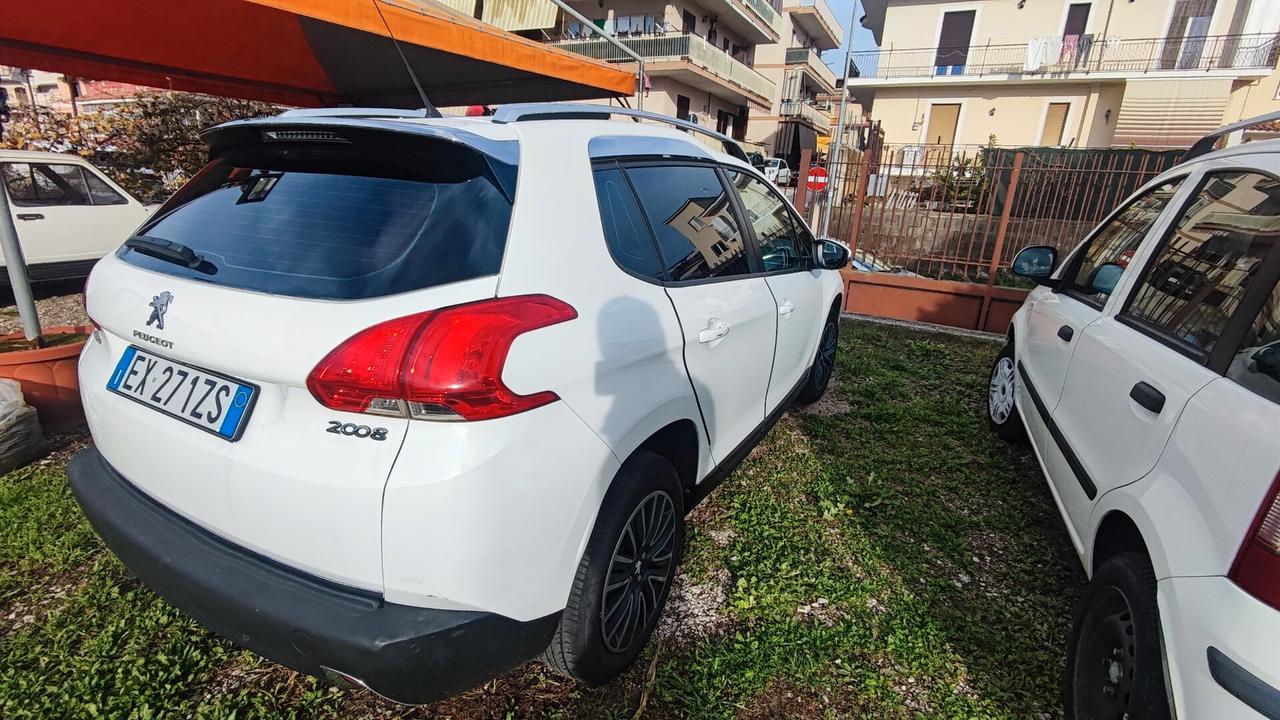 Peugeot 2008 1.2 Benz 2015