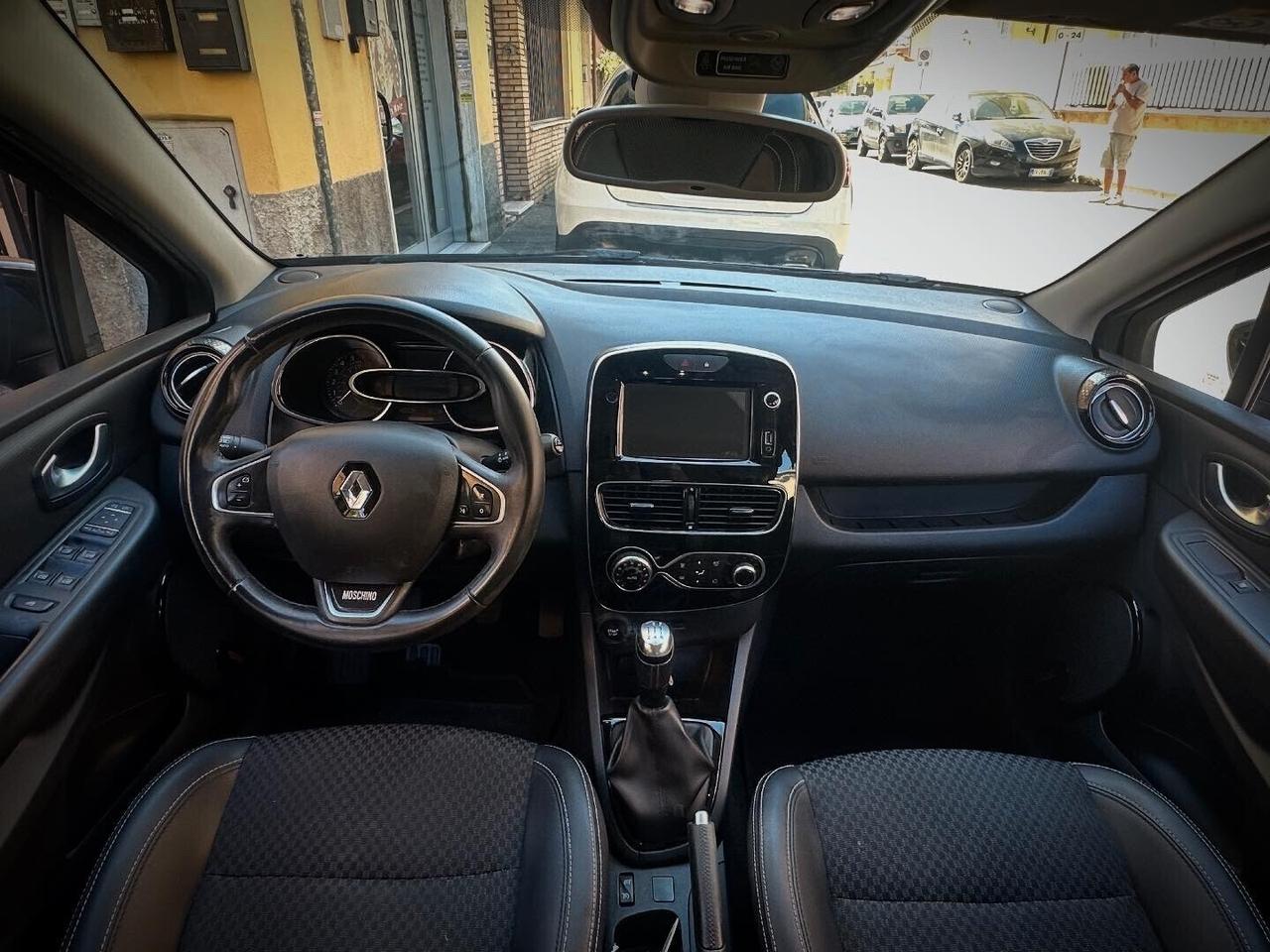 Renault Clio TCe 12V 75 CV 5 porte Moschino UNICOPROPRIETARIO FINANZIABILE