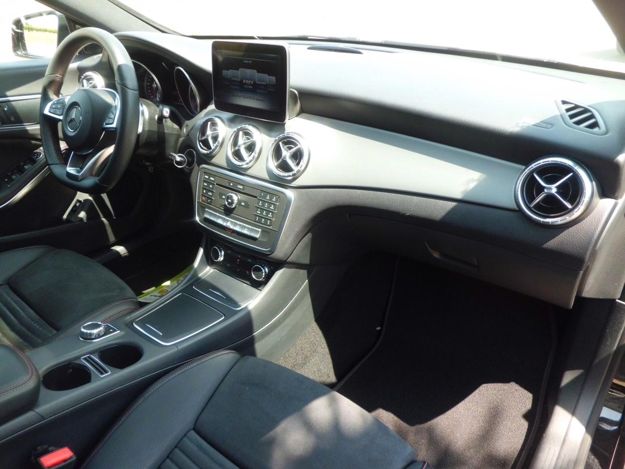 Mercedes-benz CLA 200 d Automatic Premium