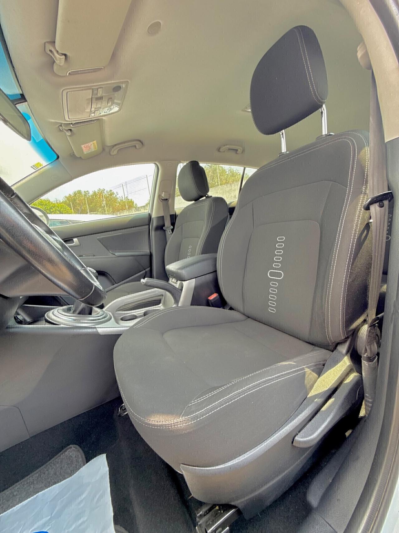 Kia Sportage 1.7 CRDI VGT 2WD,Bluetooth,Cruise control,LED diurni,ecc.