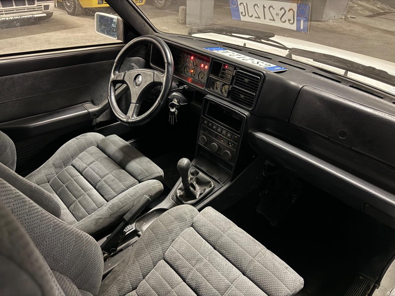 Lancia Delta 2.0i.e. turbo 16V HF integrale