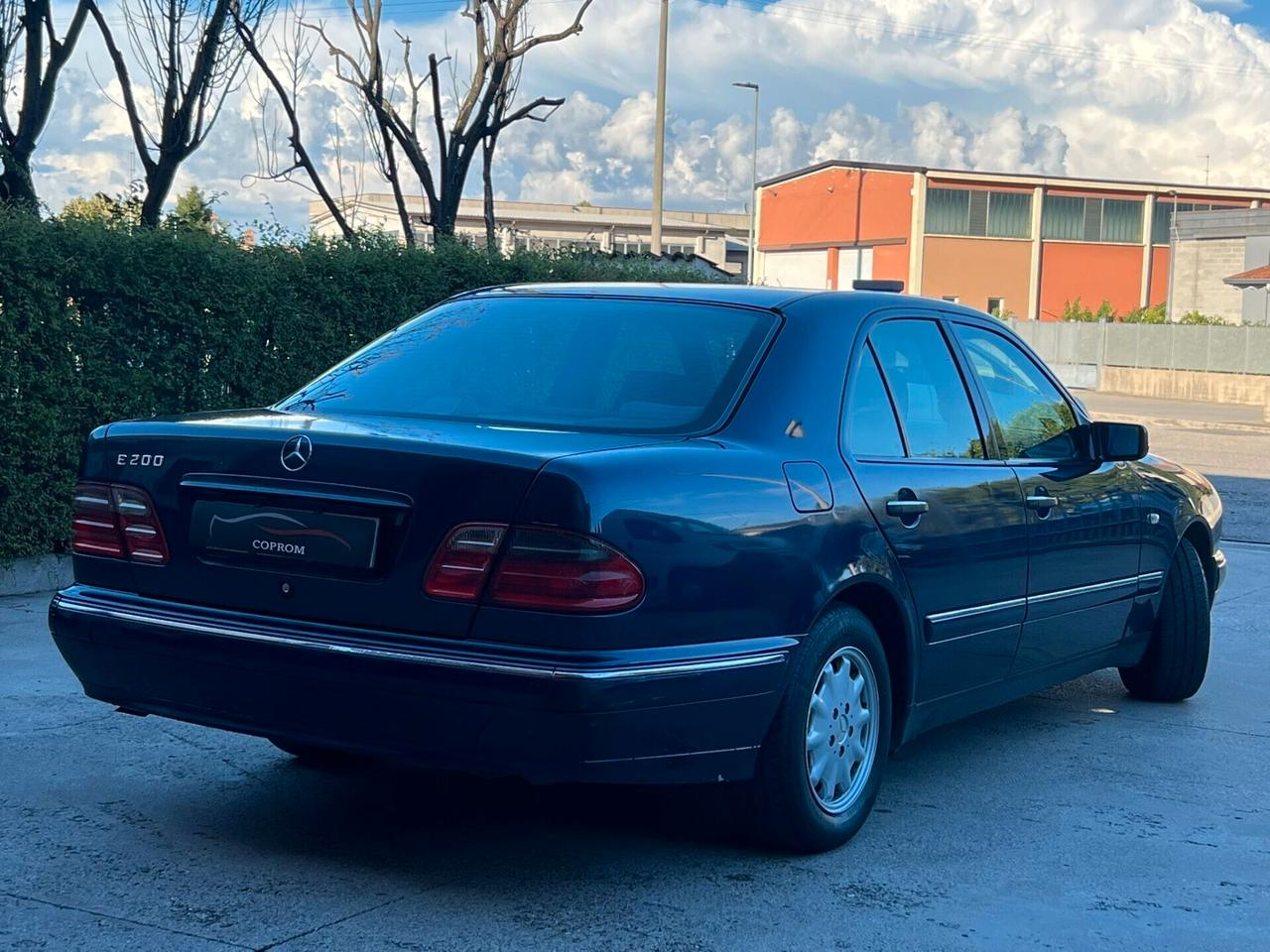 Mercedes-benz E 200 ELEGANCE - *UNICOPROPRIETARIO*