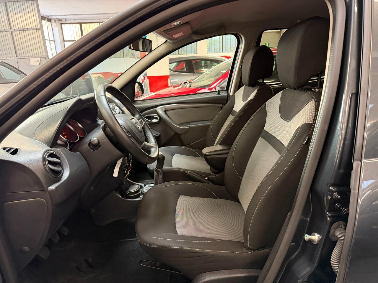 Dacia Duster 1.6 115CV Start&Stop 4x2 GPL Lauréate