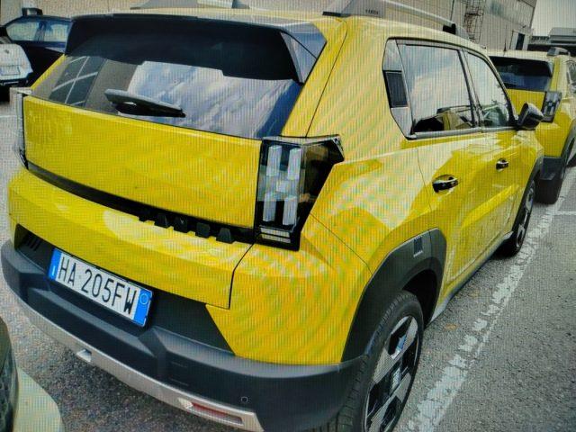 FIAT Grande Panda 44kWh La Prima km0