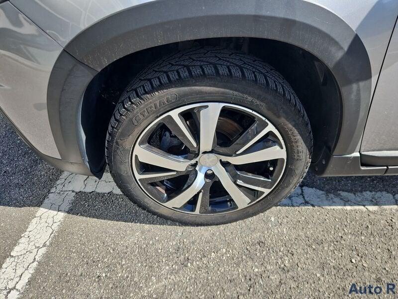 Peugeot 2008 BlueHDi 120cv