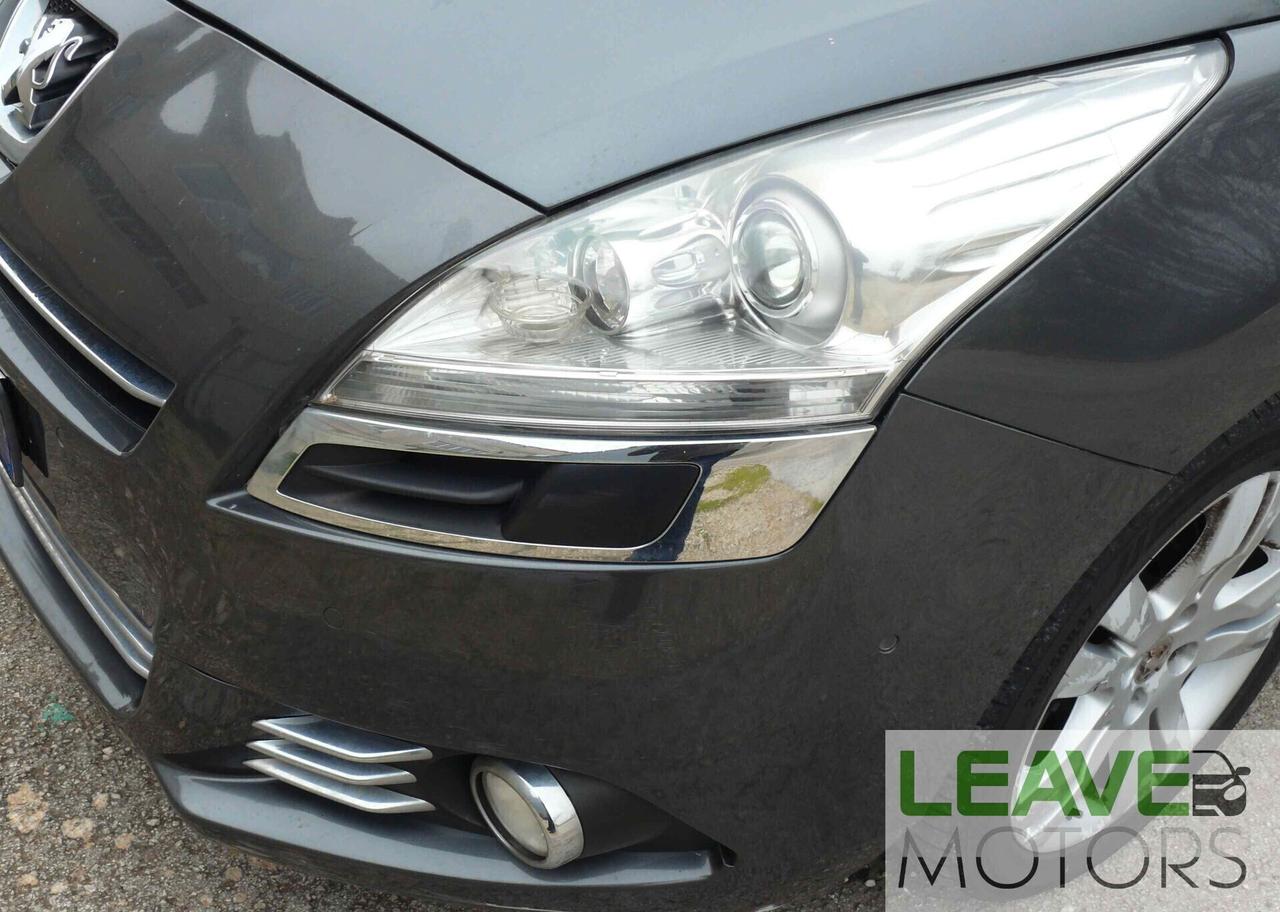 Peugeot 5008 2.0 HDi 150CV Féline (M1468)
