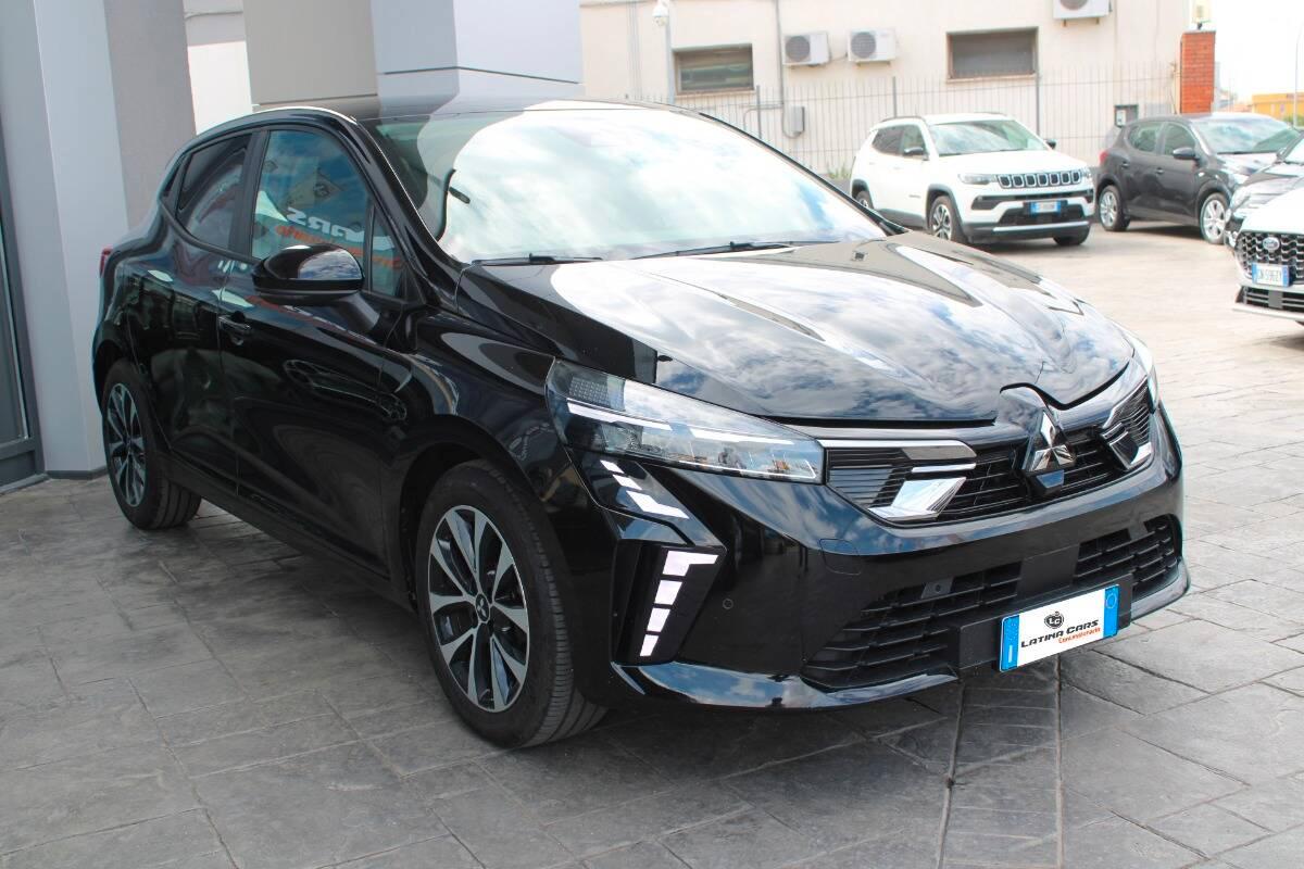 Mitsubishi Colt 1.0 turbo Invite con TELECAMERA e CARPLAY
