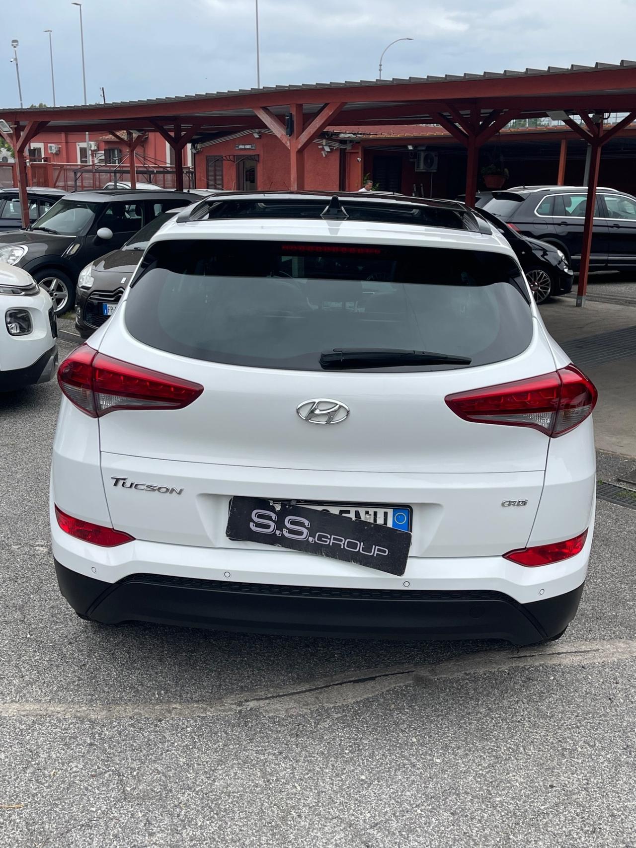 Tucson 1.7 CRDi- Sound Edition-pelle-tetto-unipro-