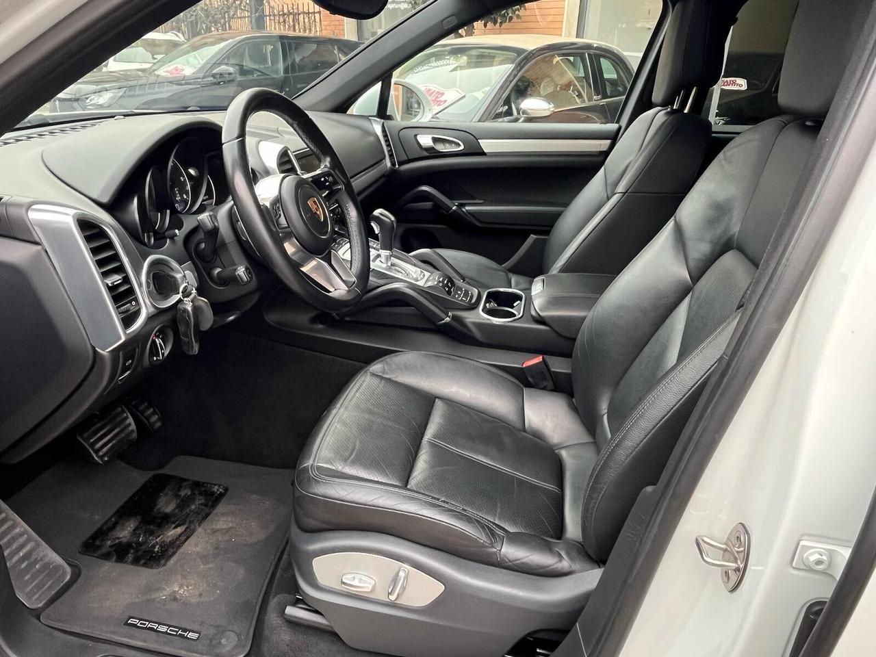 Porsche Cayenne 3.0 Diesel 250cv FULL FULL NO SUPERBOLLO