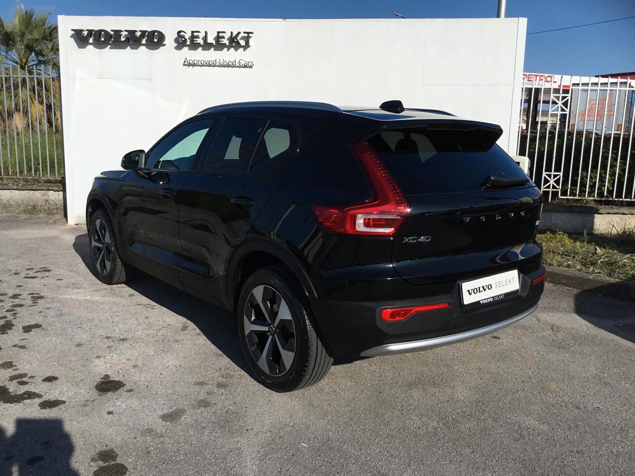 Volvo XC40 T2 Core CAMBIO AUTOMATICO