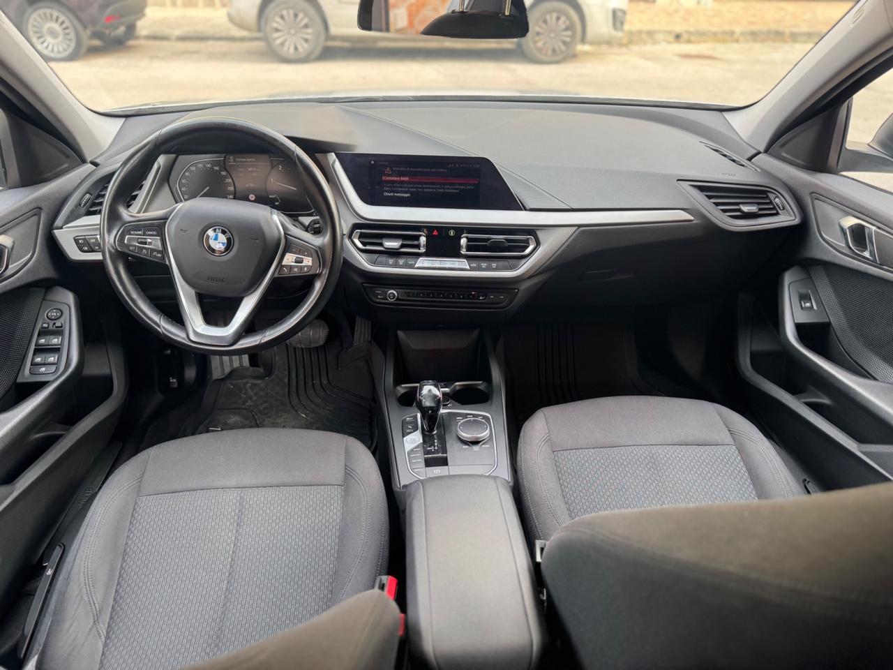 Bmw 116 116d 5p. Luxury