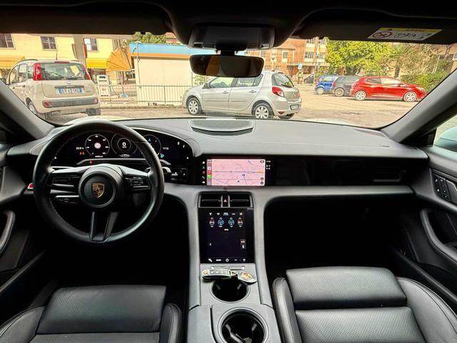 PORSCHE Taycan Taycan