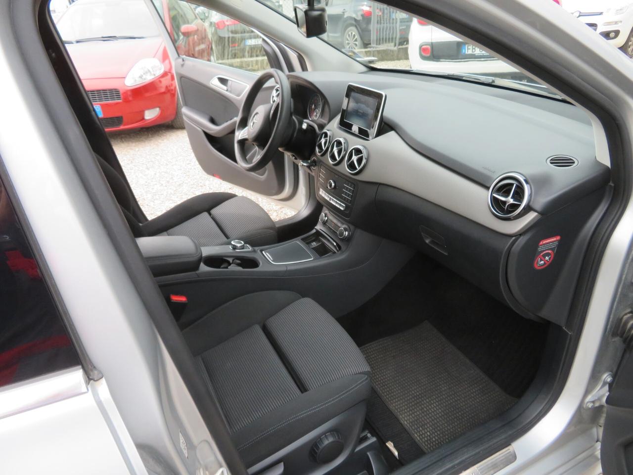 Mercedes-benz B 180 d Automatic Premium