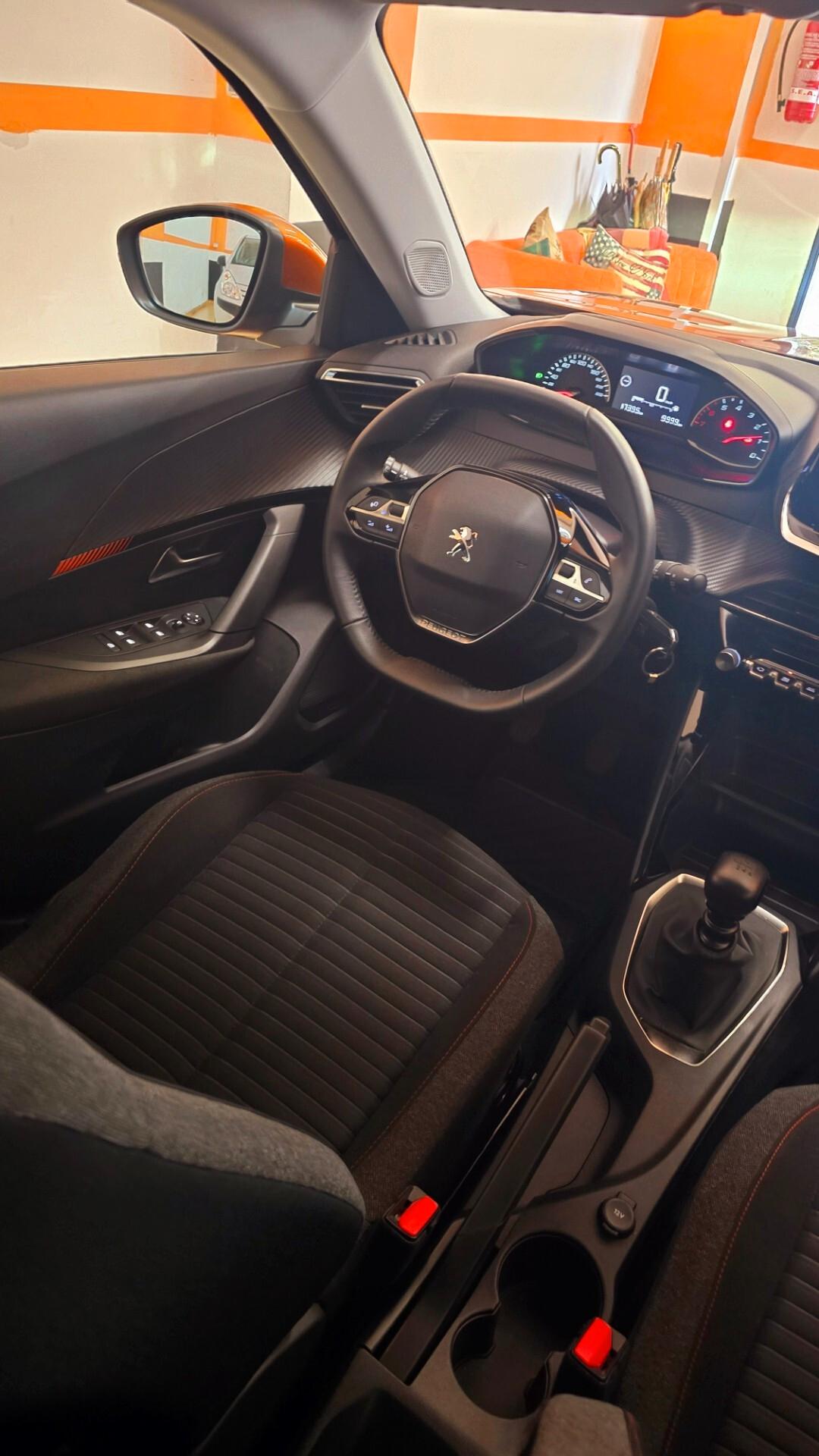 PEUGEOT 2008 PURETECH S&S 130CV CON SOLI 17MILA KM CAMBIO MANUALE