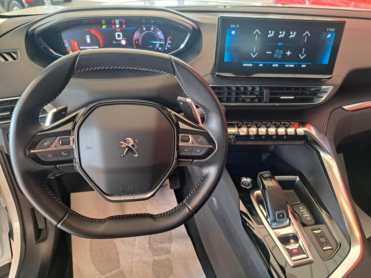 Peugeot 3008 1.5 BlueHDi 130CV S&S Active