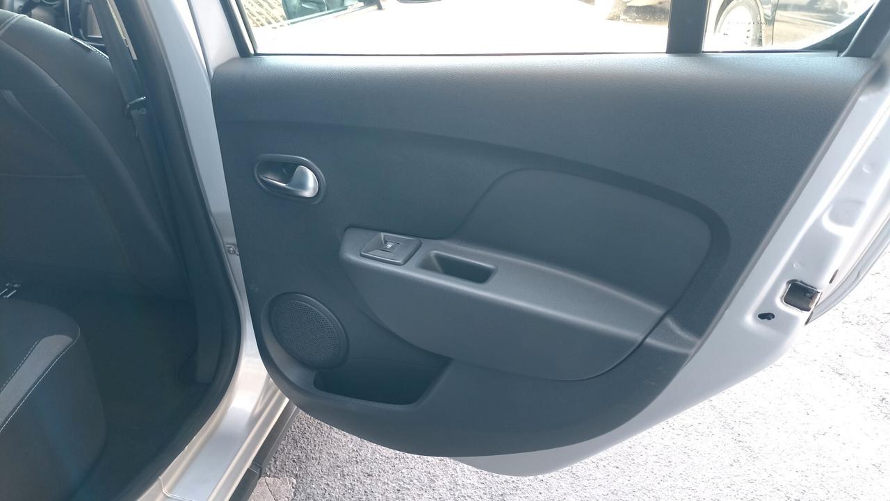 Dacia Sandero 1.5 dCi 8V 90CV Start&Stop Serie Speciale Wow