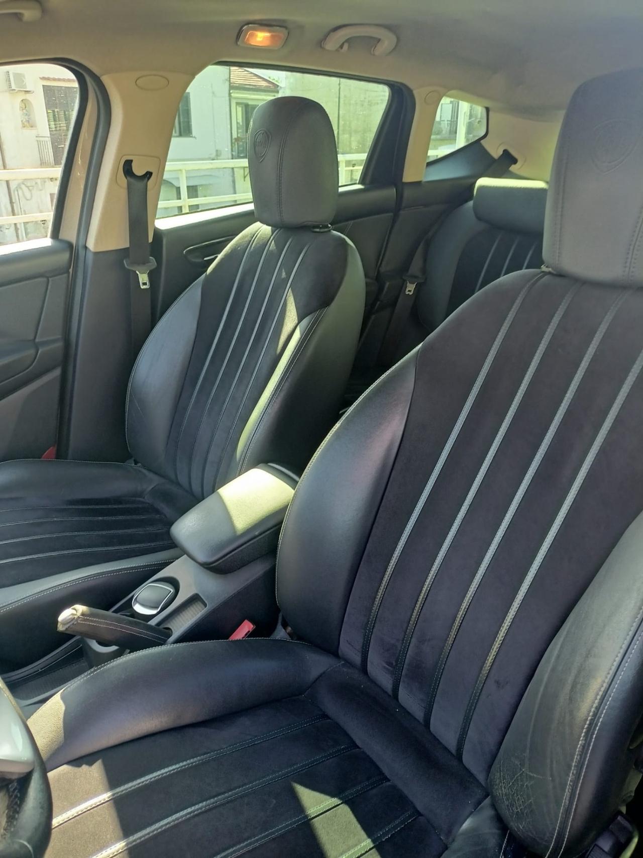 Lancia Delta 1.4 T-Jet 120 CV Argento